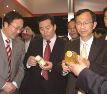 长园茶油在香港国际展会上受到高度重视